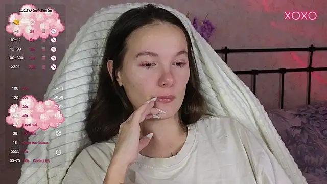 lil luna x online show from 23, 10, 2025