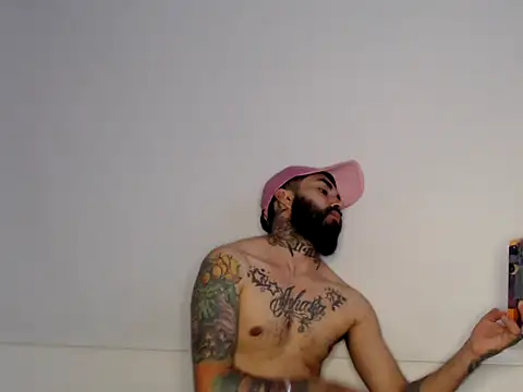 Snapshot of transgenderboy chatting on 27, 5, 2026 transgenderboy online show from 27, 5, 2026