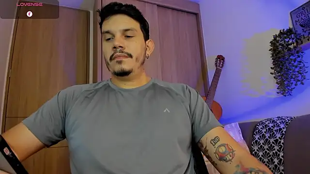 Snapshot of alejandro_stark chatting on 6, 7, 2026 alejandro stark online show from 6, 7, 2026