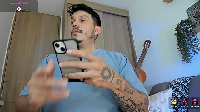 Snapshot of alejandro_stark chatting on 17, 6, 2026 alejandro stark online show from 17, 6, 2026