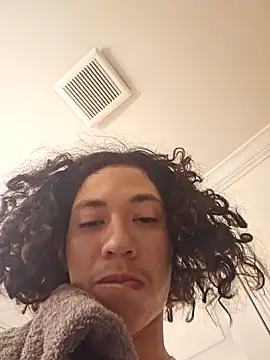 LiverandBrat77 online show from 1, 2, 2025