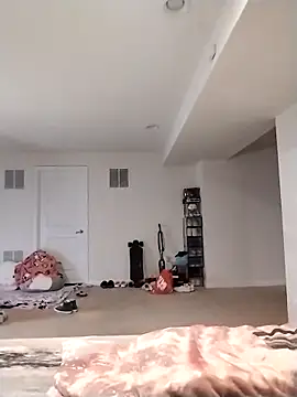 LiverandBrat77 online show from 9, 11, 2025