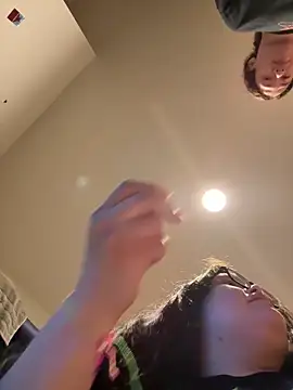 LiverandBrat77 online show from 27, 3, 2026