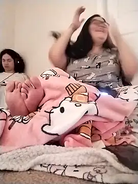 LiverandBrat77 online show from 12, 2, 2026