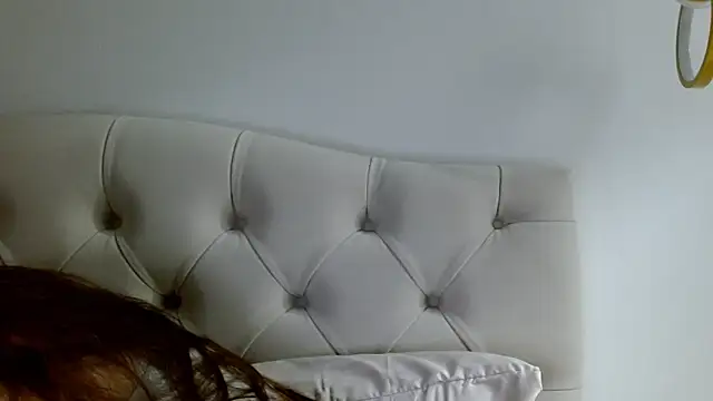 Snapshot of Mika_Gold chatting on 18, 6, 2026 Mika Gold online show from 18, 6, 2026
