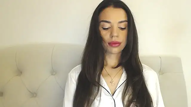 Mika Gold online show from 19, 9, 2025