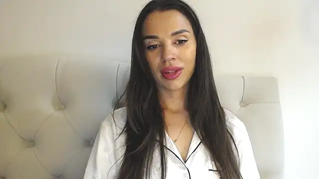 Mika Gold online show from 19, 9, 2025