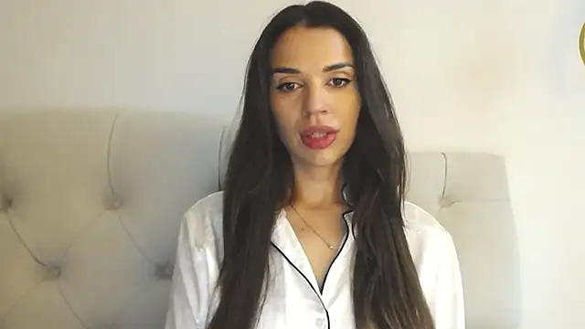 Mika Gold online show from 18, 9, 2025