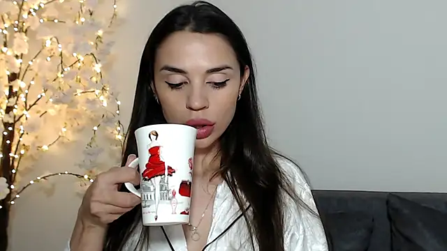 Mika Gold online show from 16, 10, 2025