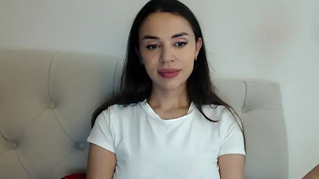 Mika Gold online show from 8, 11, 2025