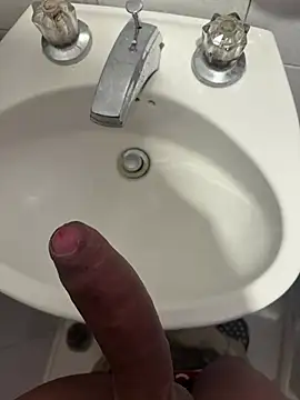 hurrencam online show from 12, 1, 2026