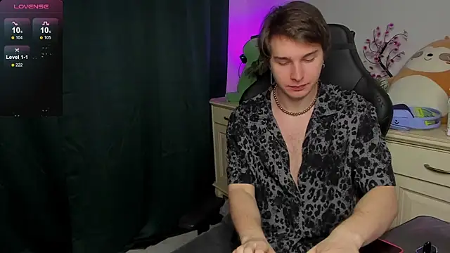 Vincent Strong online show from 26, 10, 2025