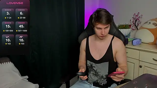 Vincent Strong online show from 5, 10, 2025