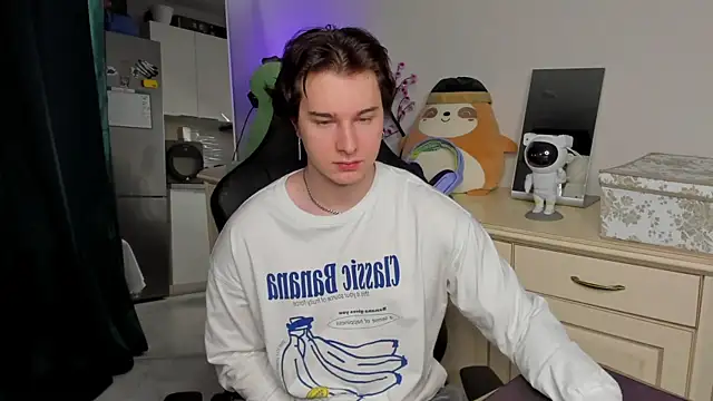 Vincent Strong online show from 11, 5, 2026