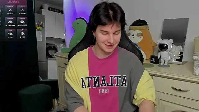 Vincent Strong online show from 10, 4, 2026