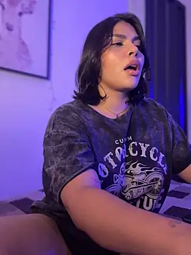 GigiiStone online show from 11, 9, 2025