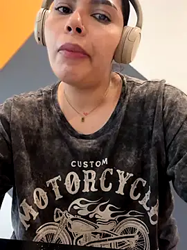 GigiiStone online show from 7, 11, 2025