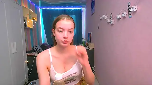 Snapshot of __Aphrodita__wow__ chatting on 22, 3, 2025 Aphrodita wow online show from 22, 3, 2025