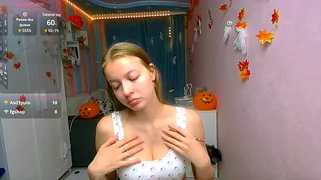 Snapshot of __Aphrodita__wow__ chatting on 2, 11, 2025 Aphrodita wow online show from 2, 11, 2025