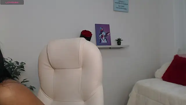 sofia perez    online show from 19, 9, 2025