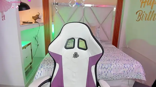 Happy tits online show from 19, 3, 2025