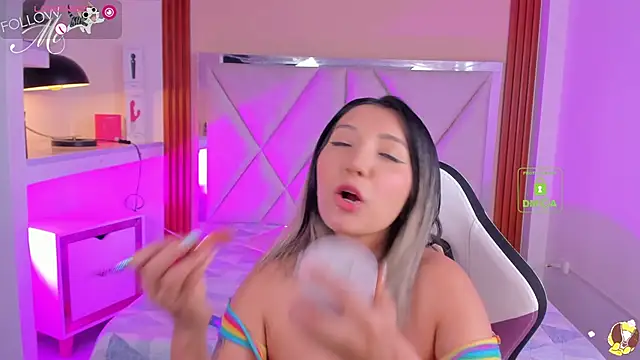 Happy tits online show from 10, 9, 2025