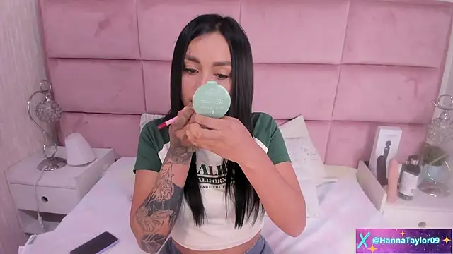 HannaTaylor online show from 16, 10, 2025