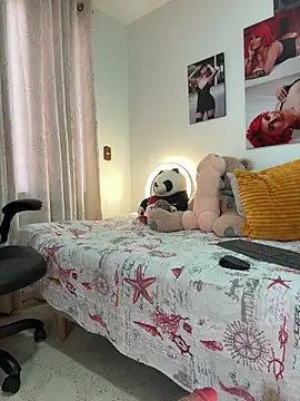 Snapshot of zafiro_mo0n chatting on 4, 2, 2026 zafiro mo0n online show from 4, 2, 2026