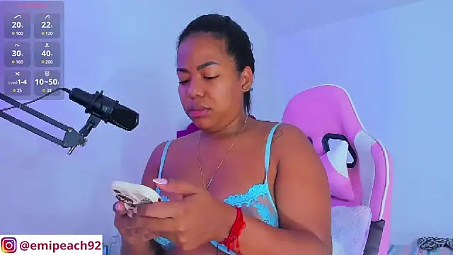 samanthaabloom online show from 6, 10, 2025