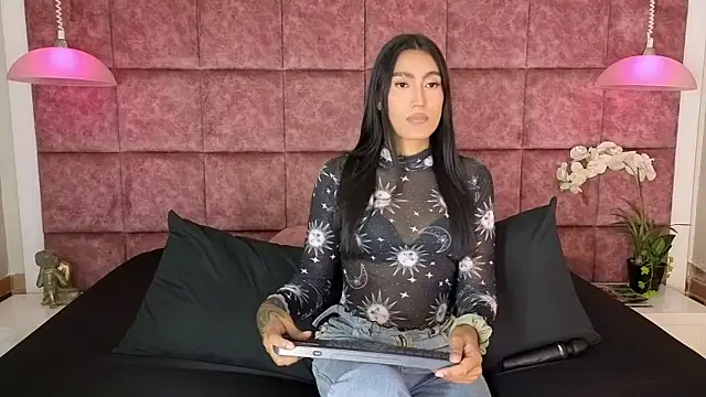Taly Fox online show from 1, 6, 2026