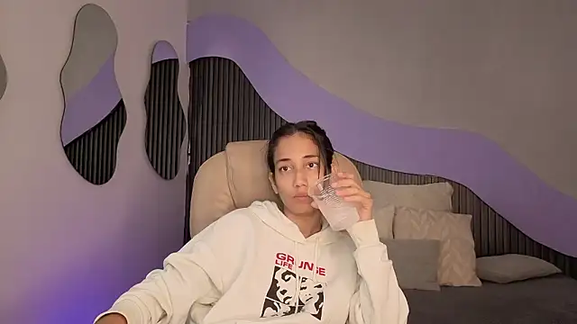 hot little bunny online show from 2, 3, 2026