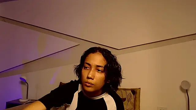 hot little bunny online show from 8, 9, 2025