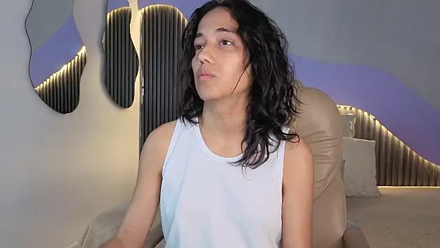 hot little bunny online show from 19, 3, 2026