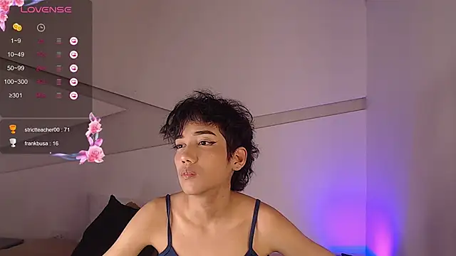 hot little bunny online show from 10, 3, 2025