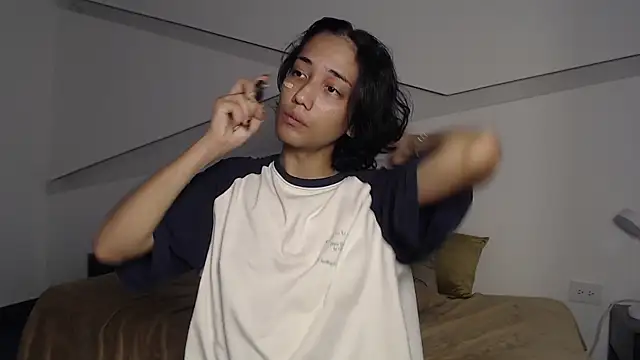 hot little bunny online show from 29, 9, 2025