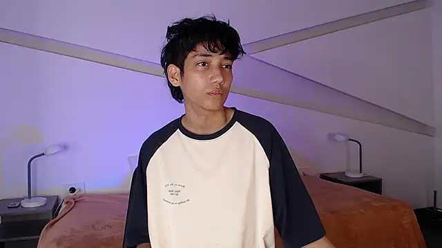 hot little bunny online show from 23, 2, 2025