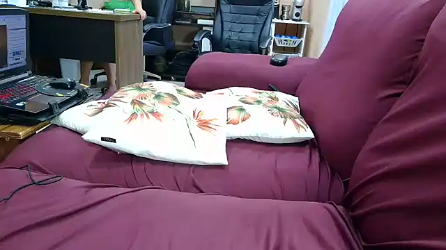 Kellynha Sweet online show from 2, 12, 2025