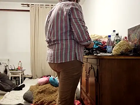 Samantha Squirtxh online show from 15, 9, 2025