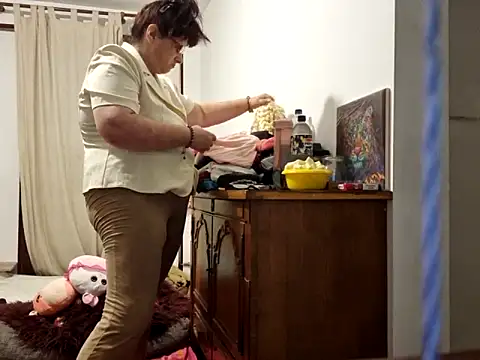 Samantha Squirtxh online show from 11, 9, 2025