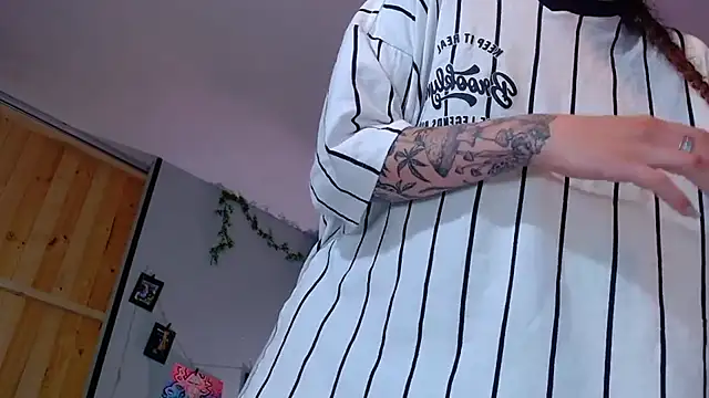 Snapshot of VickyJackson_ chatting on 16, 9, 2025 VickyJackson online show from 16, 9, 2025