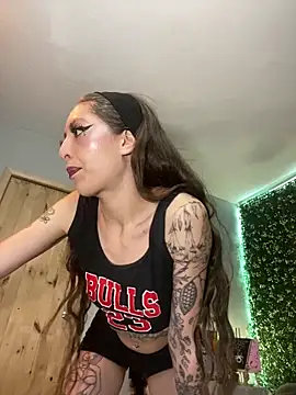 VickyJackson  online show from 4, 3, 2026