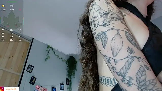 Snapshot of VickyJackson_ chatting on 22, 9, 2025 VickyJackson online show from 22, 9, 2025