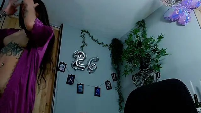 Snapshot of VickyJackson_ chatting on 11, 3, 2025 VickyJackson online show from 11, 3, 2025