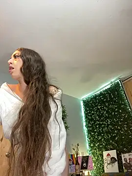 VickyJackson  online show from 15, 5, 2026
