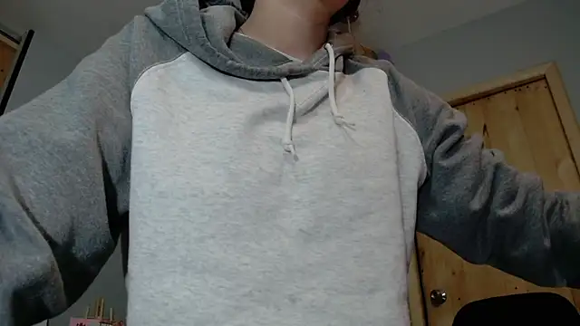 Snapshot of VickyJackson_ chatting on 20, 10, 2025 VickyJackson online show from 20, 10, 2025