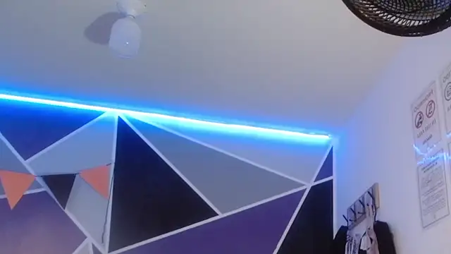 DaMikaela  online show from 23, 10, 2025