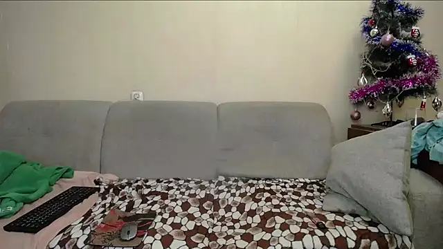 NikolRedMilf online show from 15, 12, 2025