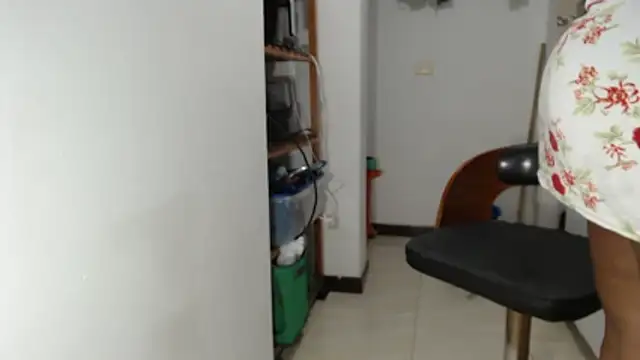 LiraRusso online show from 8, 4, 2026