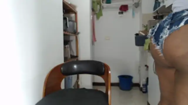 LiraRusso online show from 10, 4, 2026