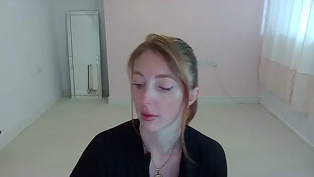 Snapshot of Red_firesquirt chatting on 10, 6, 2026 Red firesquirt online show from 10, 6, 2026